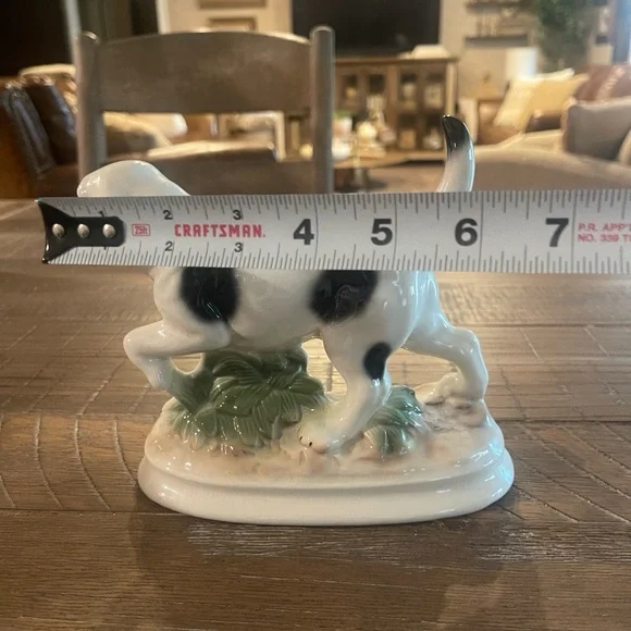 Porcelain figurine of a spotted dog made in England - Picture 4 of 6